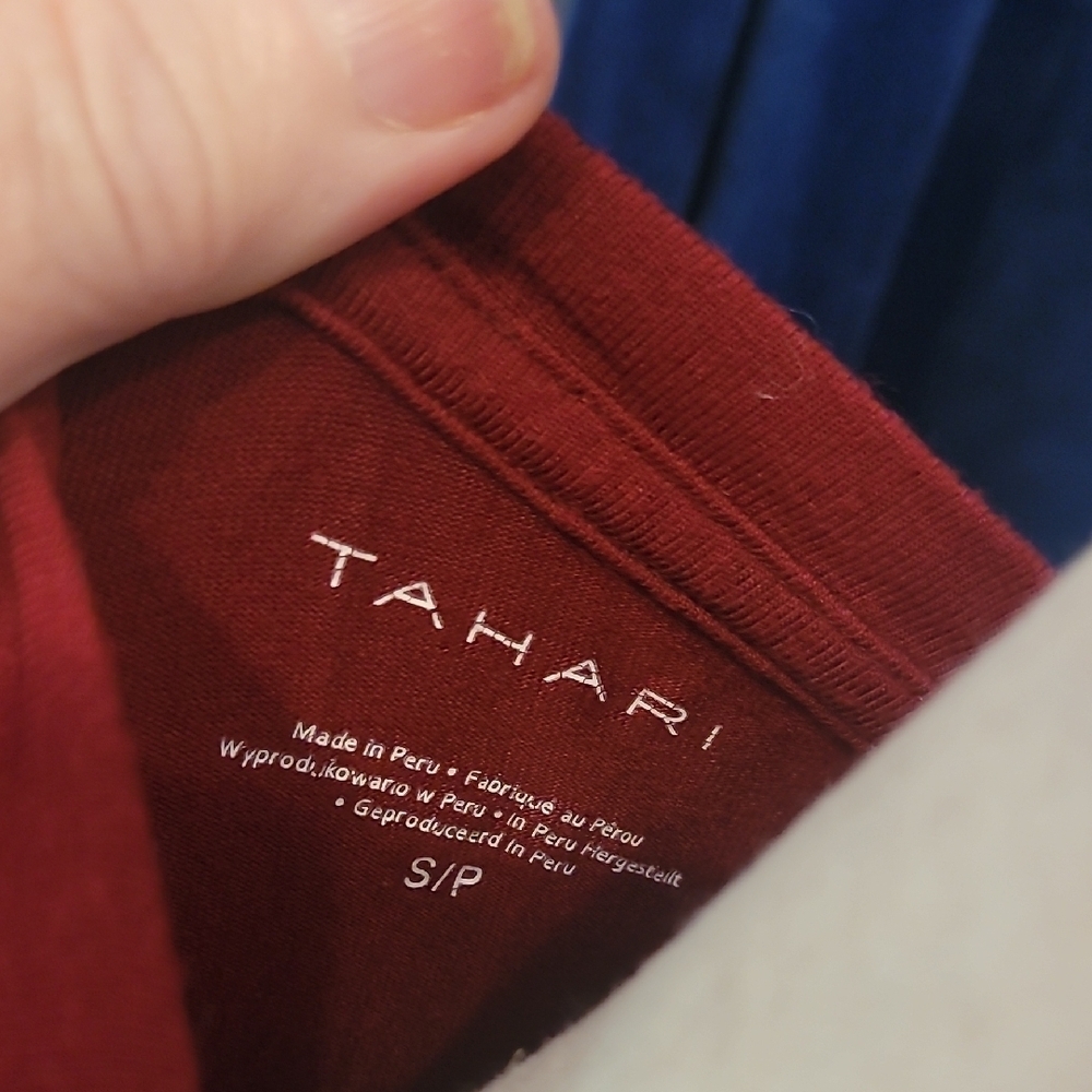 Tahari Maroon Long Sleeve Relaxed Tunic - Picture 2 of 2